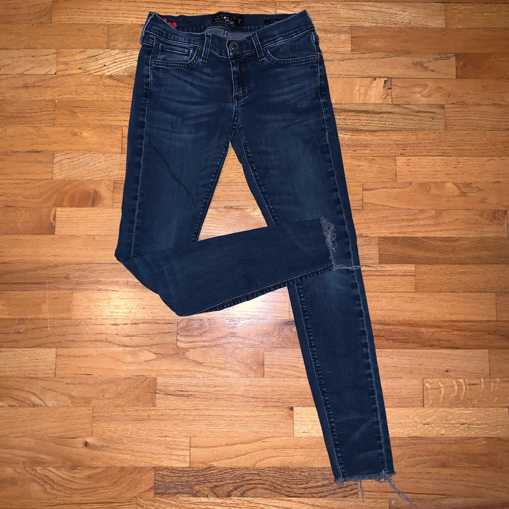 Lucky Brand dark wash Charlie Skinny jeans